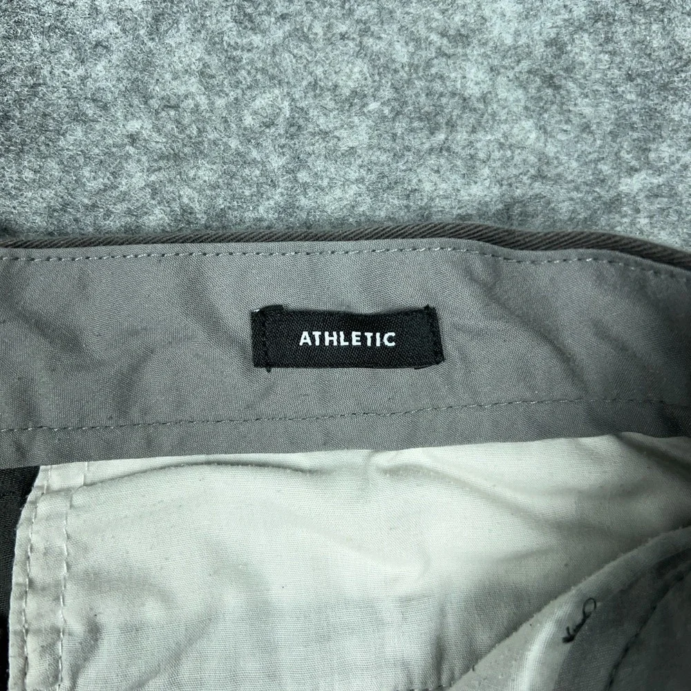 J Crew‎ Pants Mens 32x32 Dark Gray Athletic Fit Flex Stretch Performance Chino